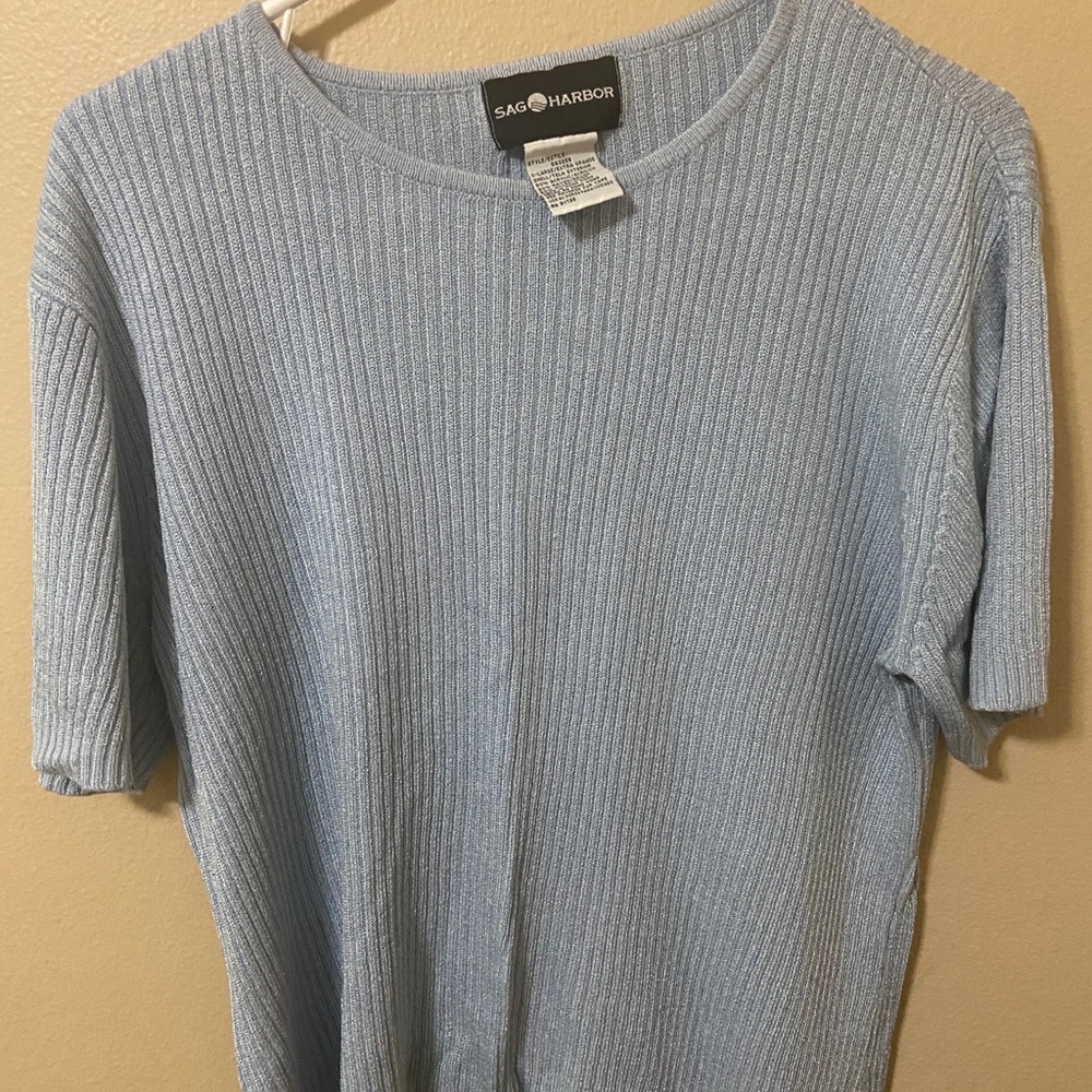 Grey Sag Harbor sweater.